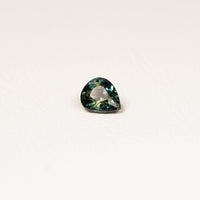 Madagascar 1CT Pear cut sapphire top-down view — Ruhuna Gemstones
