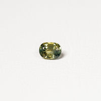 Australian Yellow 1CT Oval cut sapphire top-down view — Ruhuna Gemstones