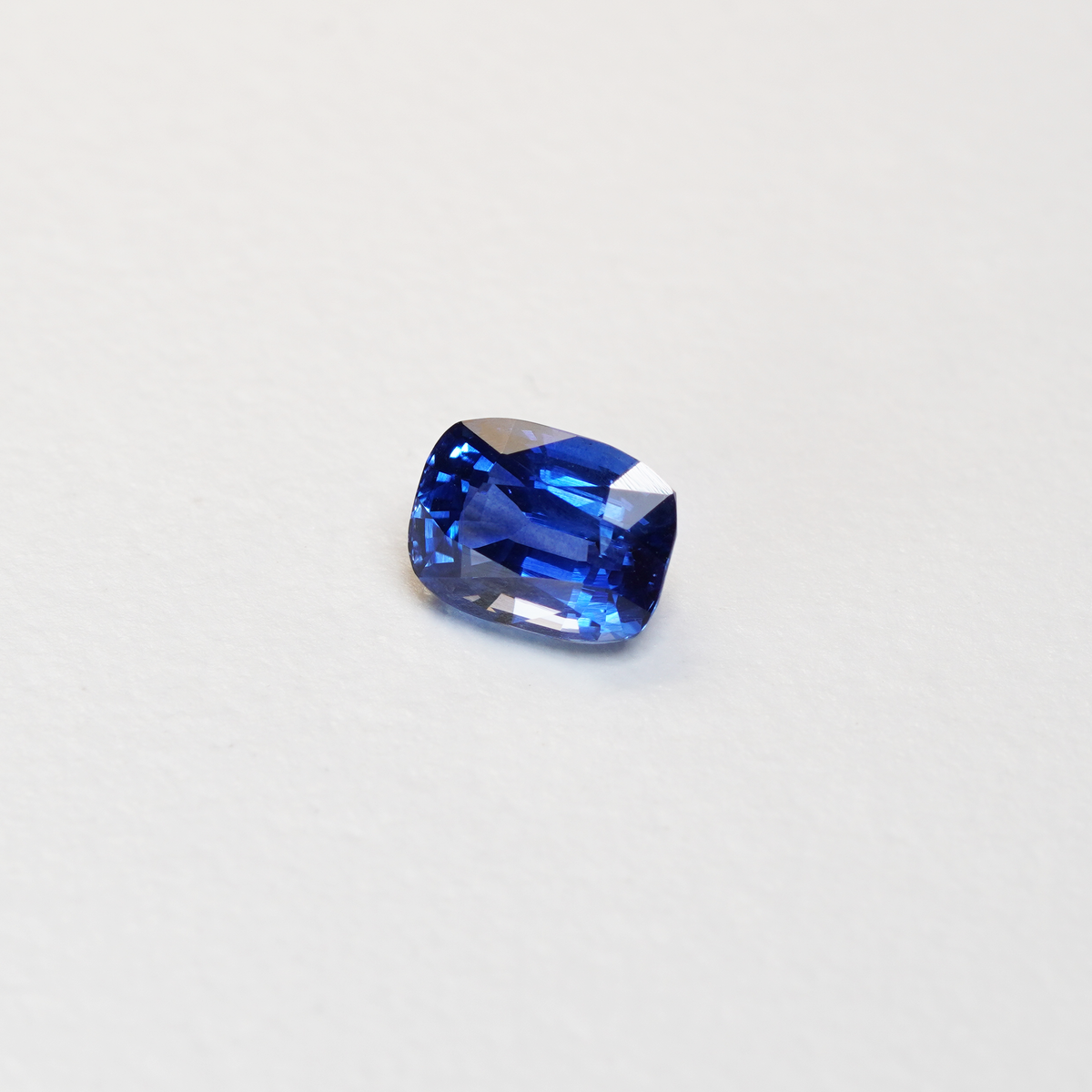 Ceylon Blue 2.47CT Nelum Trilogy 2.47Ct engagement ring top-down view — Ruhuna Gemstones