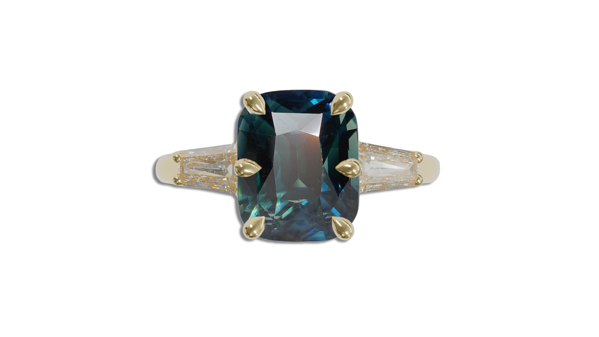Madagascar Teal 2.64CT Araliya Trilogy 2.64Ct engagement ring detail view — Ruhuna Gemstones