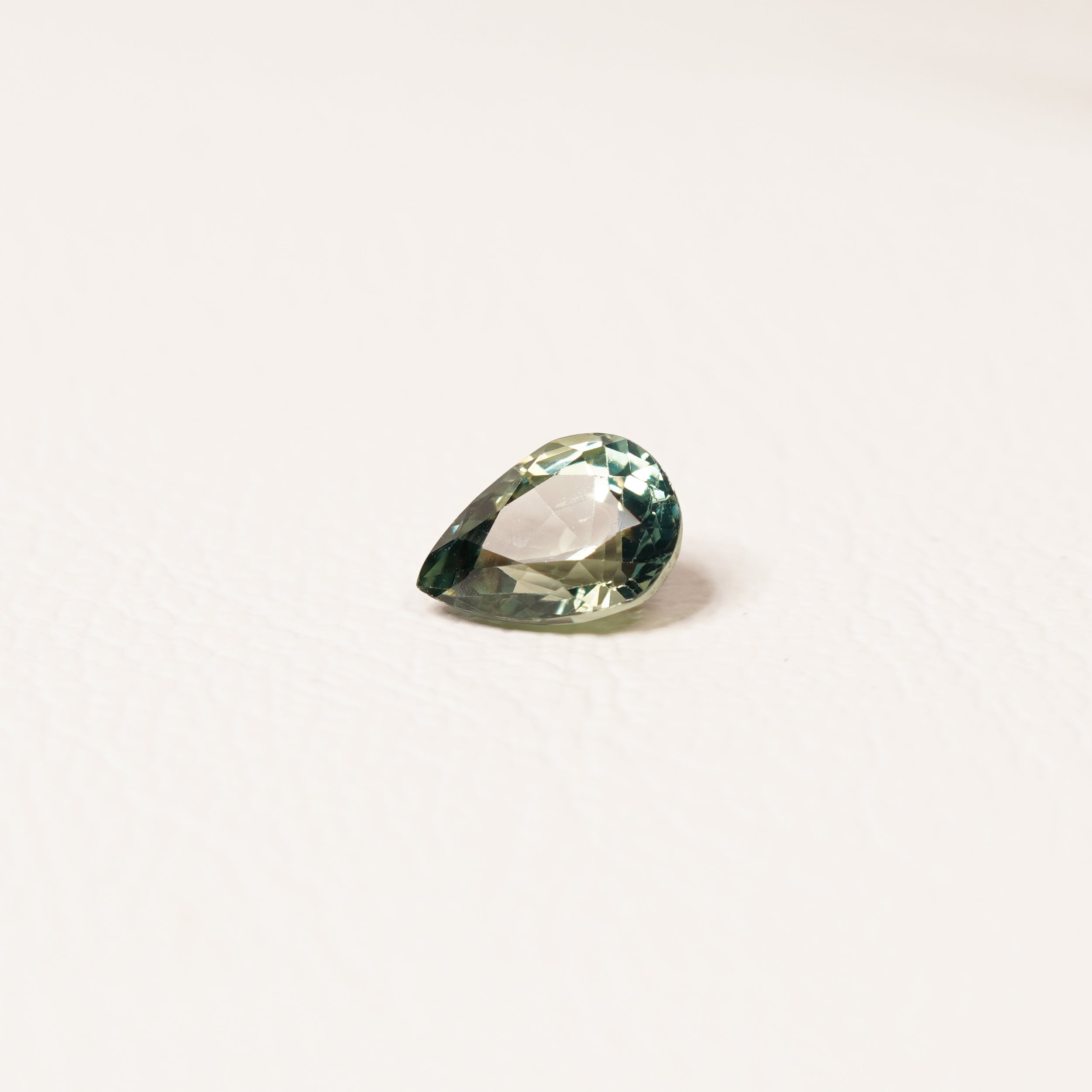 TEAL PEAR SAPPHIRE - 1.25CT