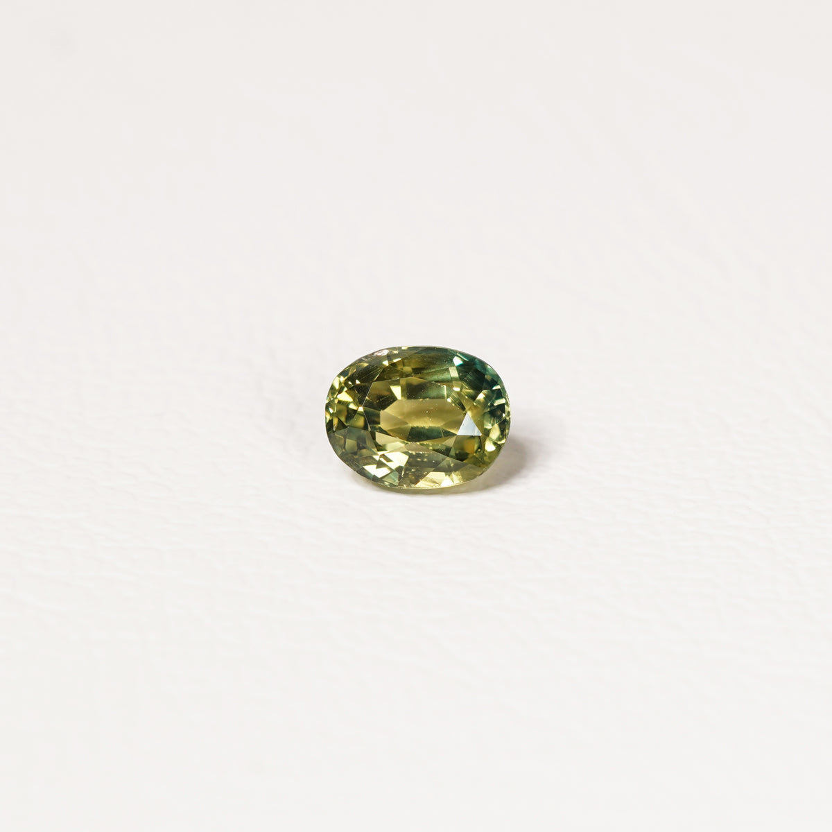 Australian Teal 1.55CT Oval cut sapphire top-down view — Ruhuna Gemstones