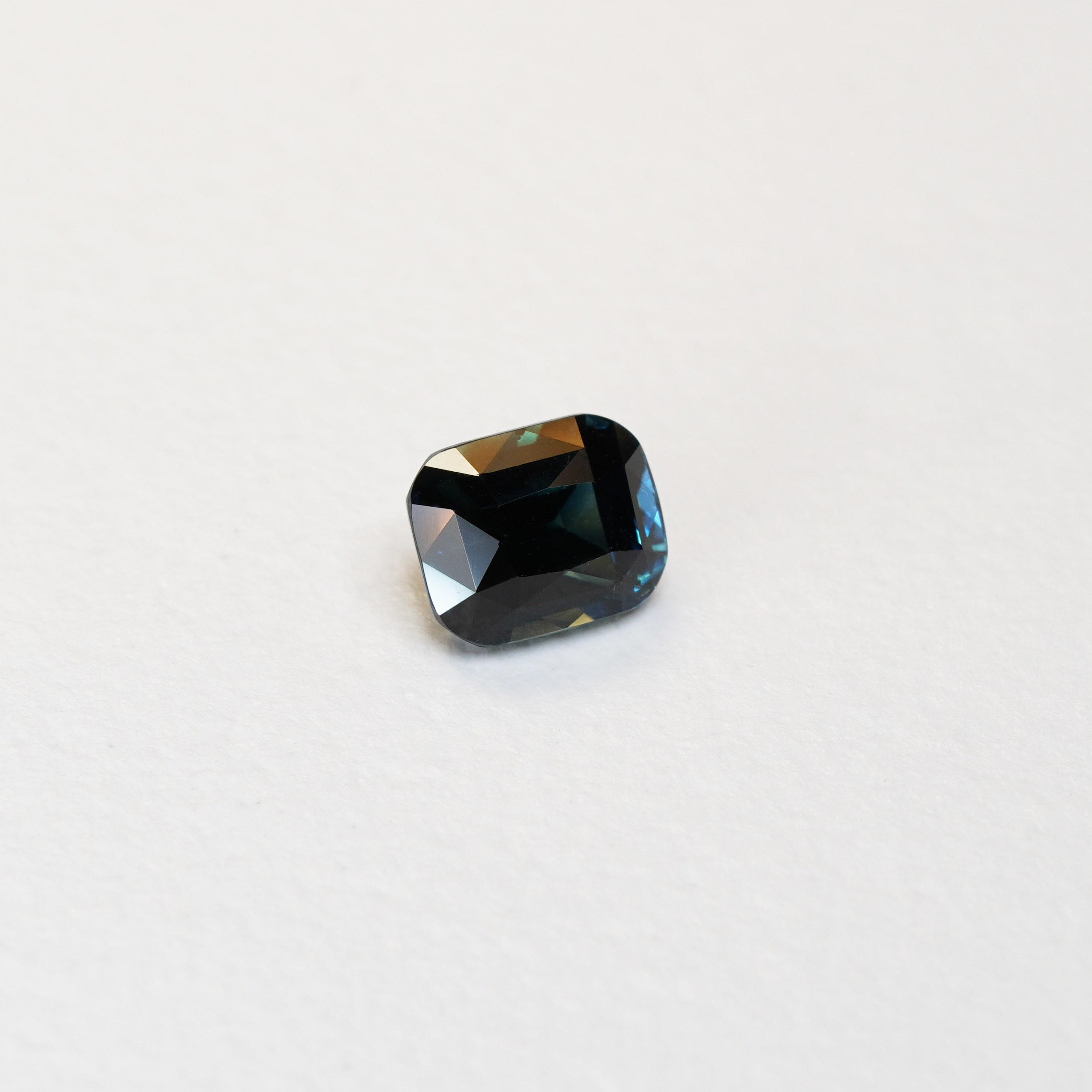 Araliya Trilogy 2.64ct Unheated Teal ‘Lagoon’ Sapphire