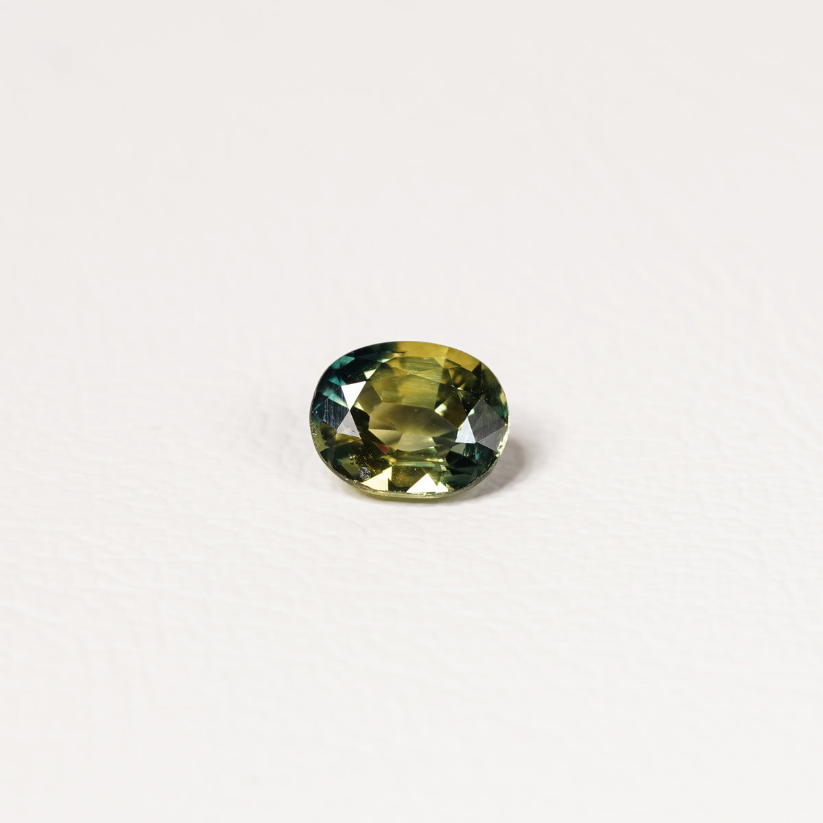 Australian Teal 1.55CT Oval cut sapphire top-down view — Ruhuna Gemstones