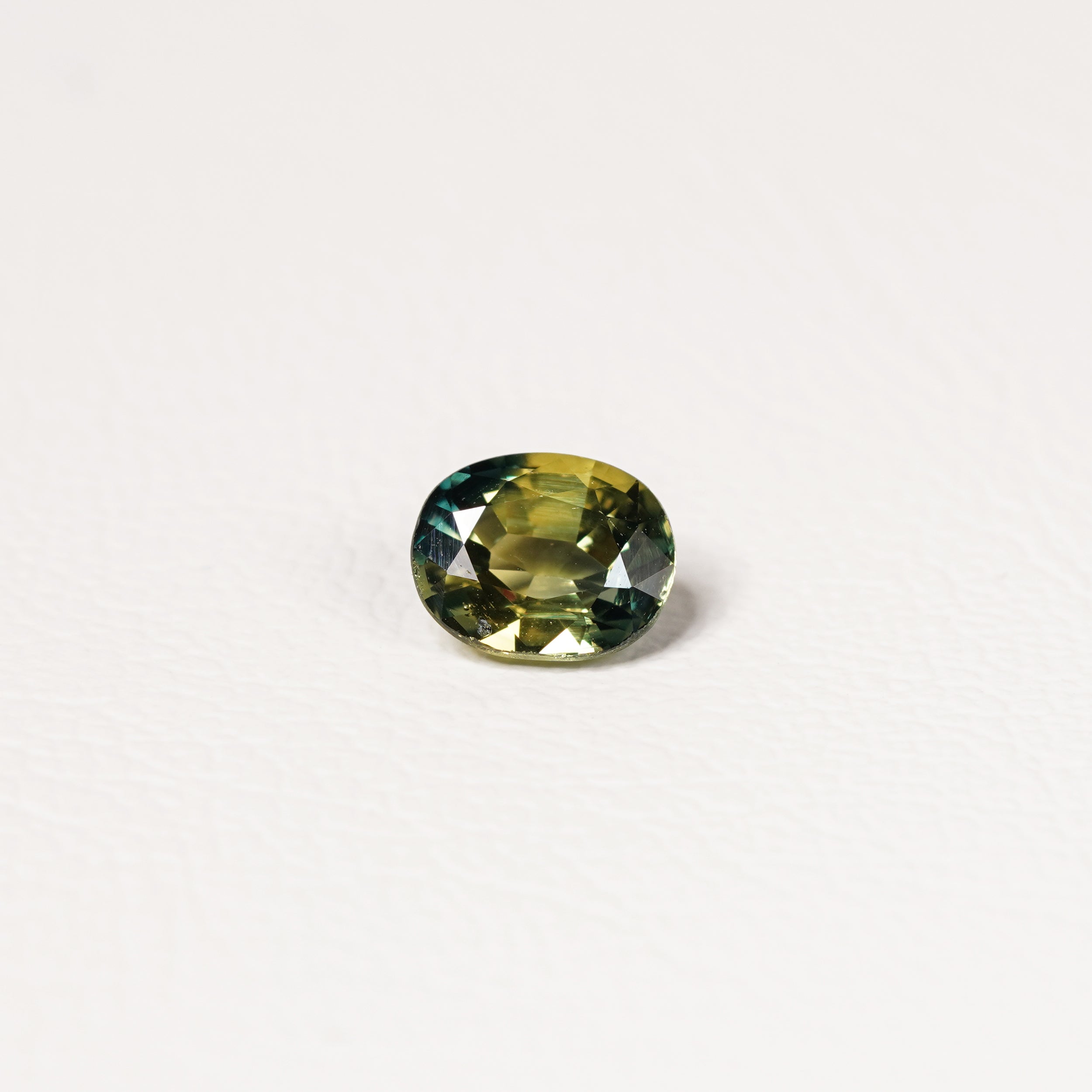 Australian Teal 1.55CT Oval cut sapphire top-down view — Ruhuna Gemstones