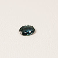Madagascar 1.1CT Oval cut sapphire top-down view — Ruhuna Gemstones