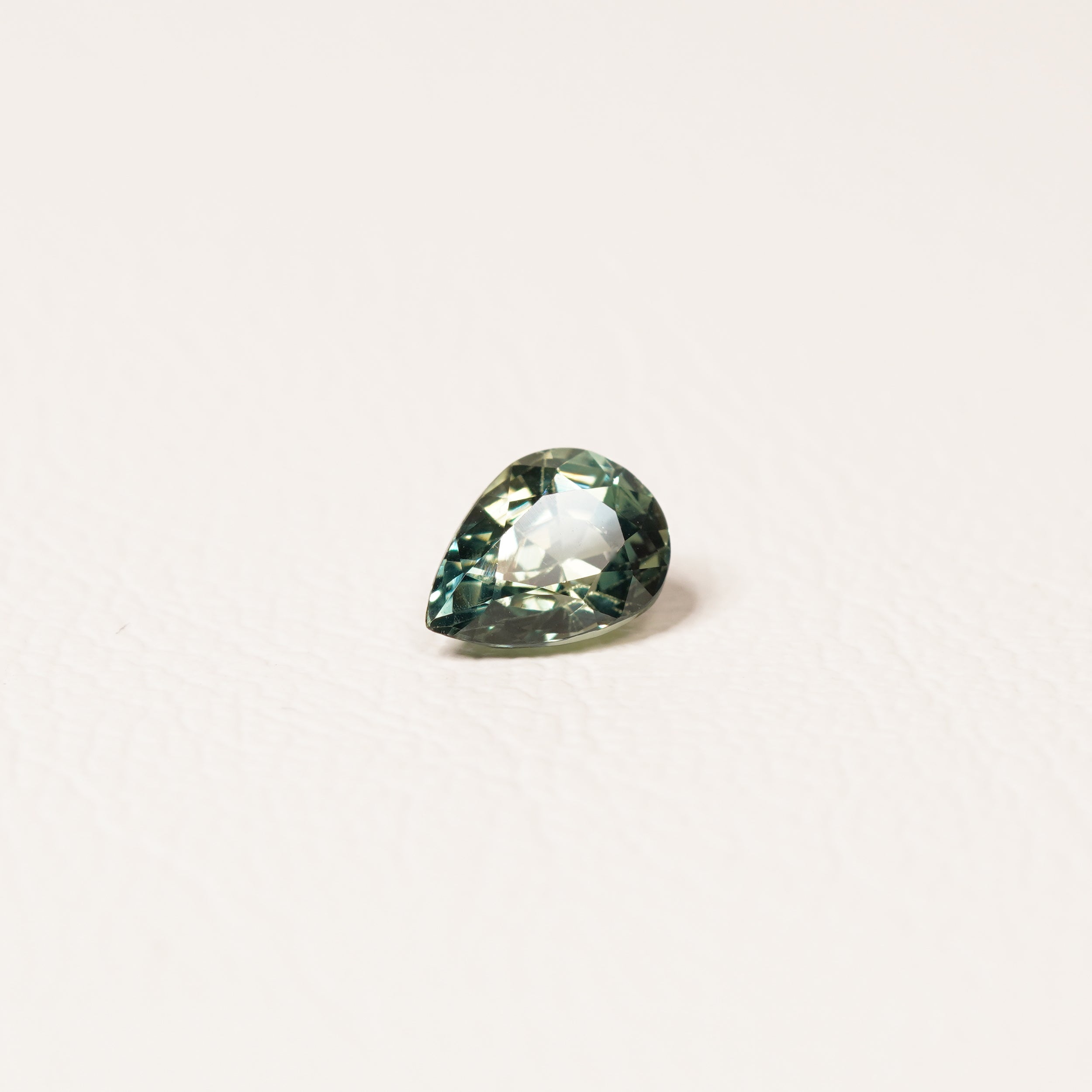 TEAL PEAR SAPPHIRE - 1.25CT