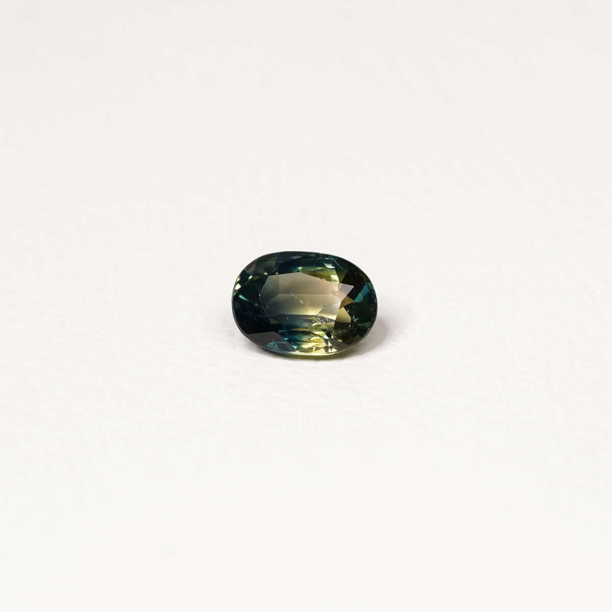 Australian Teal 1.45CT Oval cut sapphire top-down view — Ruhuna Gemstones