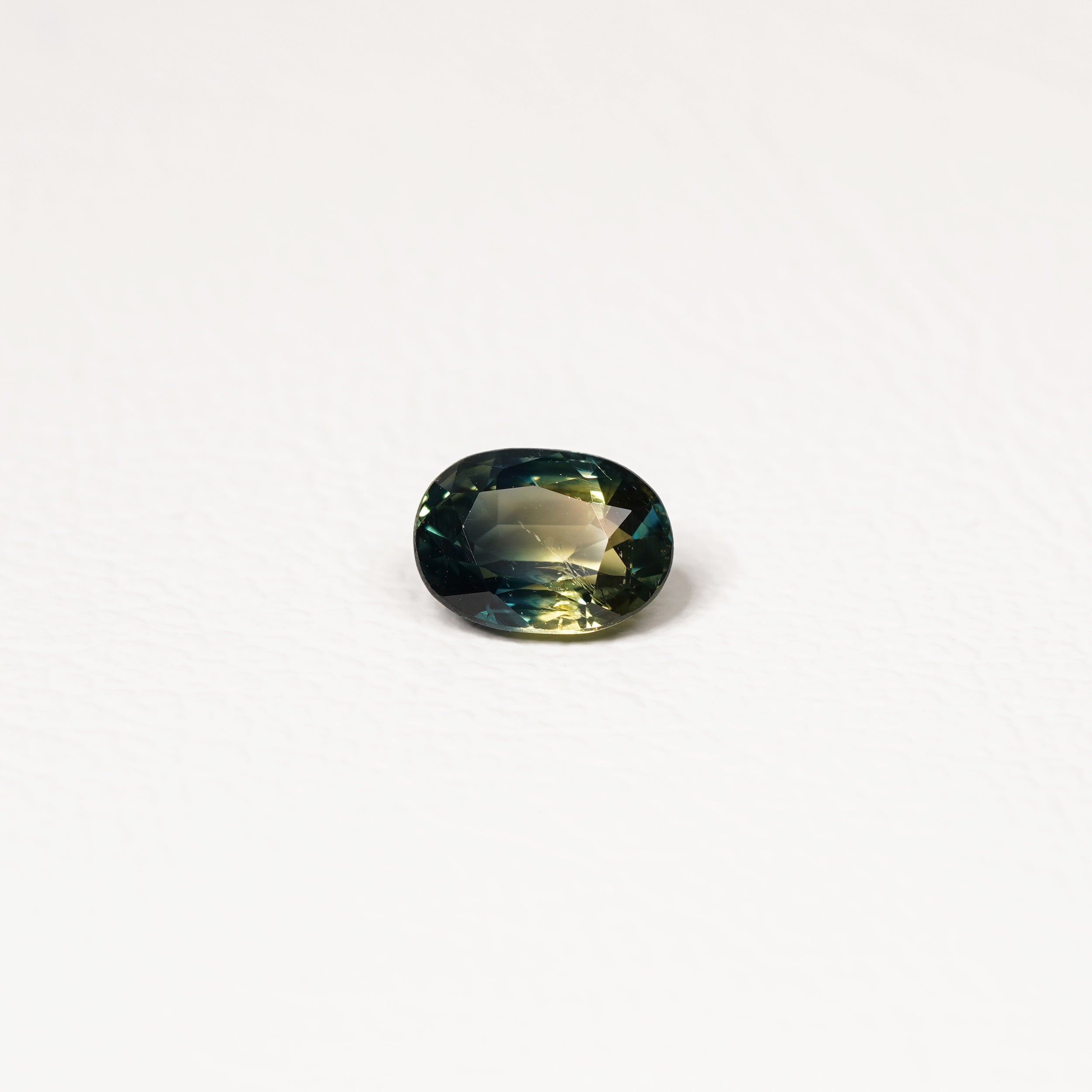 Australian Teal 1.45CT Oval cut sapphire top-down view — Ruhuna Gemstones