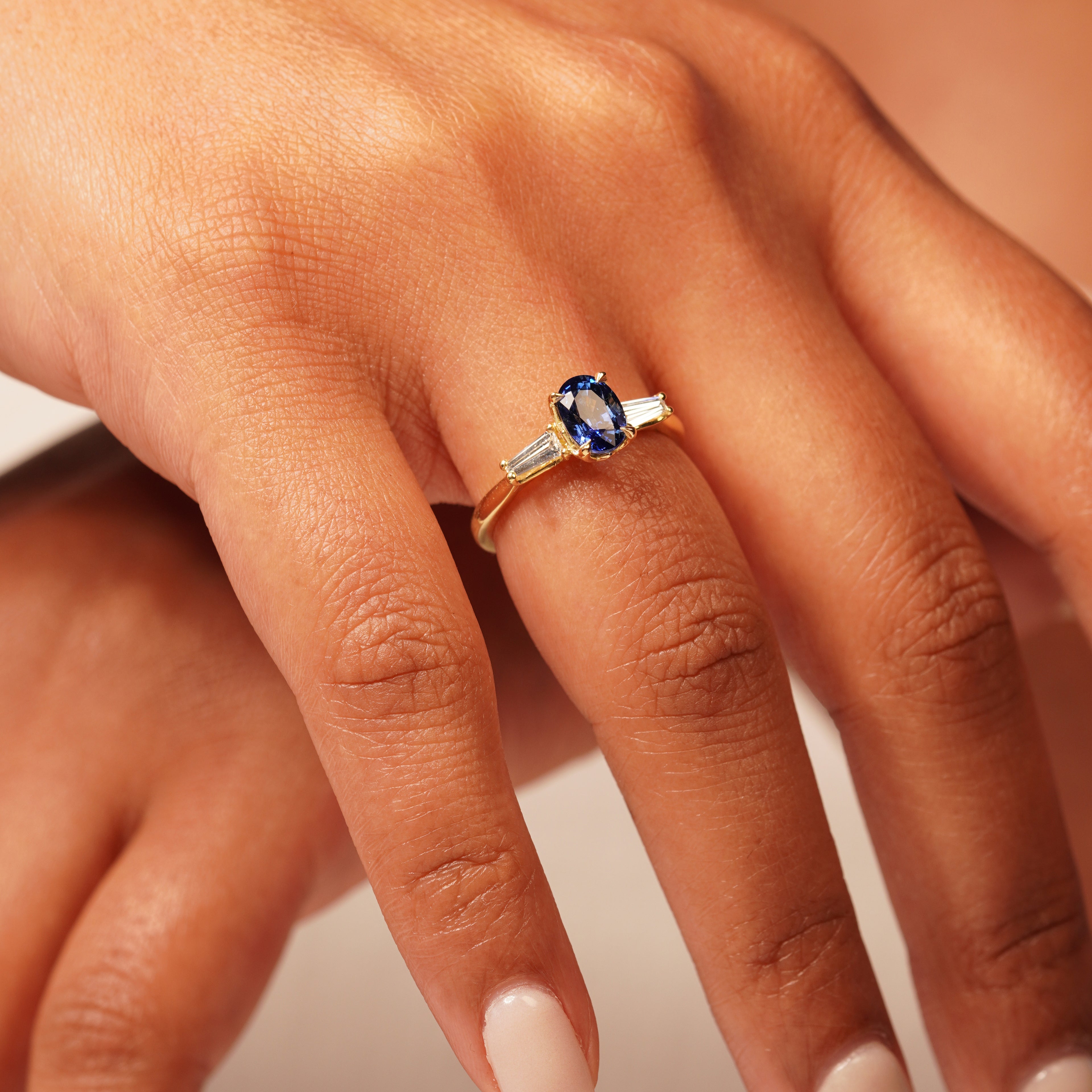 ARALIYA 1.5CT BLUE SAPPHIRE TRILOGY RING