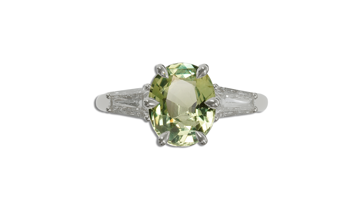 Madagascar Teal 1.30CT Araliya Trilogy 1.30Ct engagement ring detail view — Ruhuna Gemstones