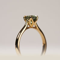 PARTI GREEN SAPPHIRE SOLITAIRE RING SET IN YELLOW GOLD
