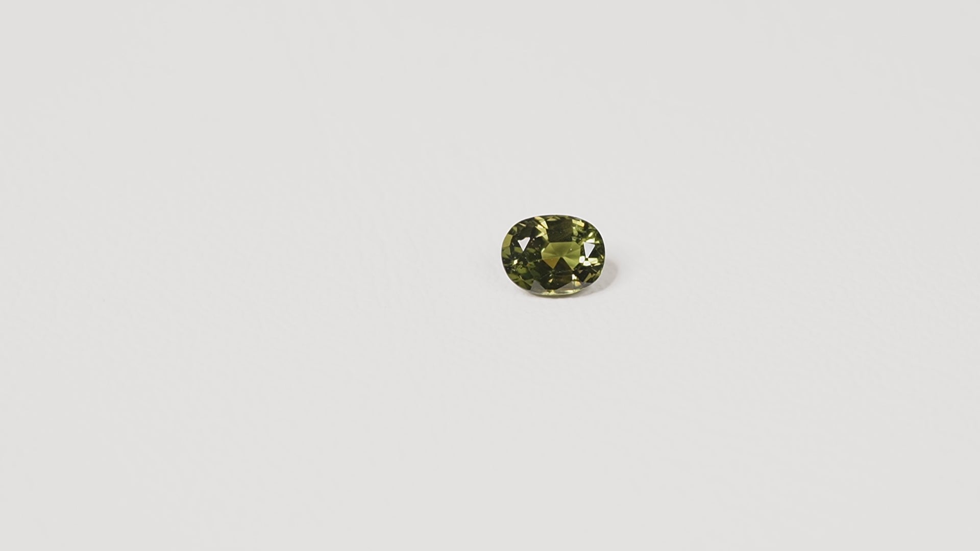 1.70ct Australian parti sapphire oval — deep olive to forest green, face-up view — Ruhuna Gemstones