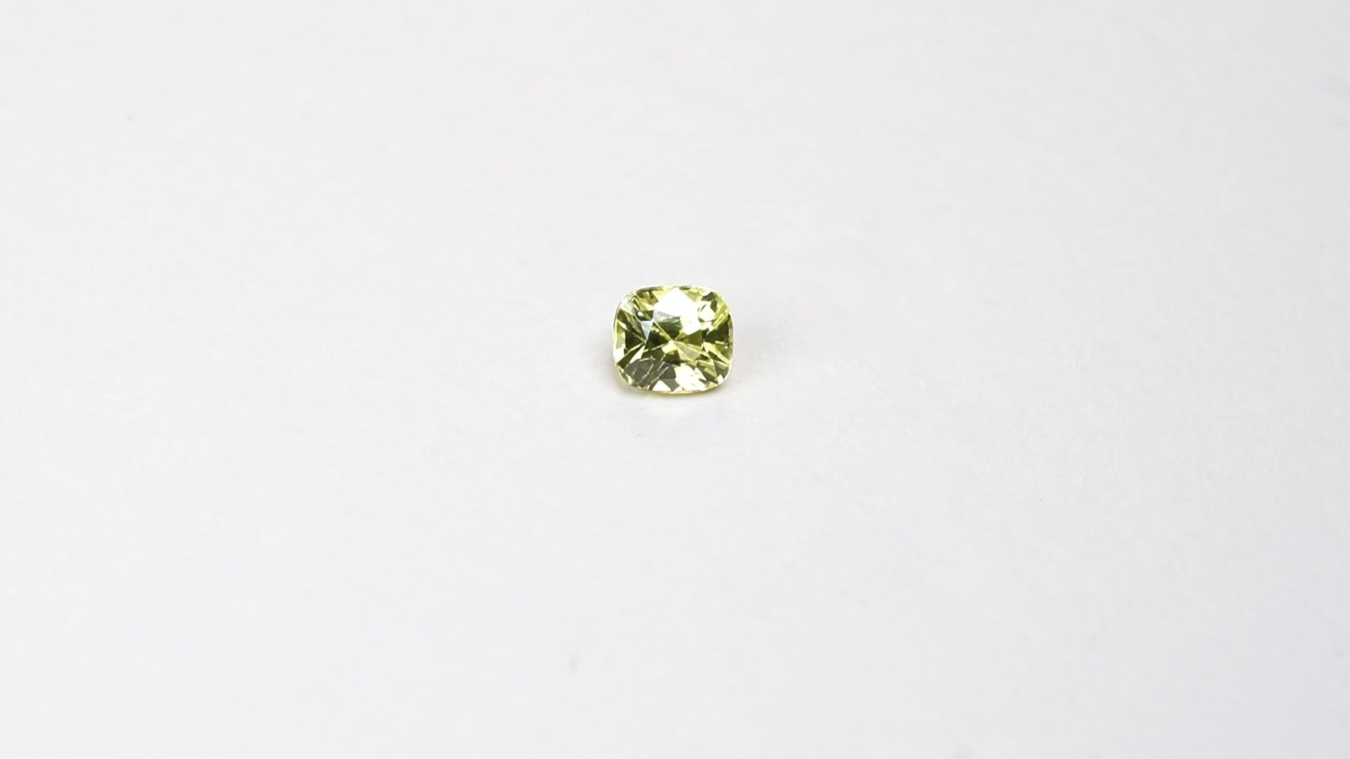 YELLOW SAPPHIRE - 1.10 CT